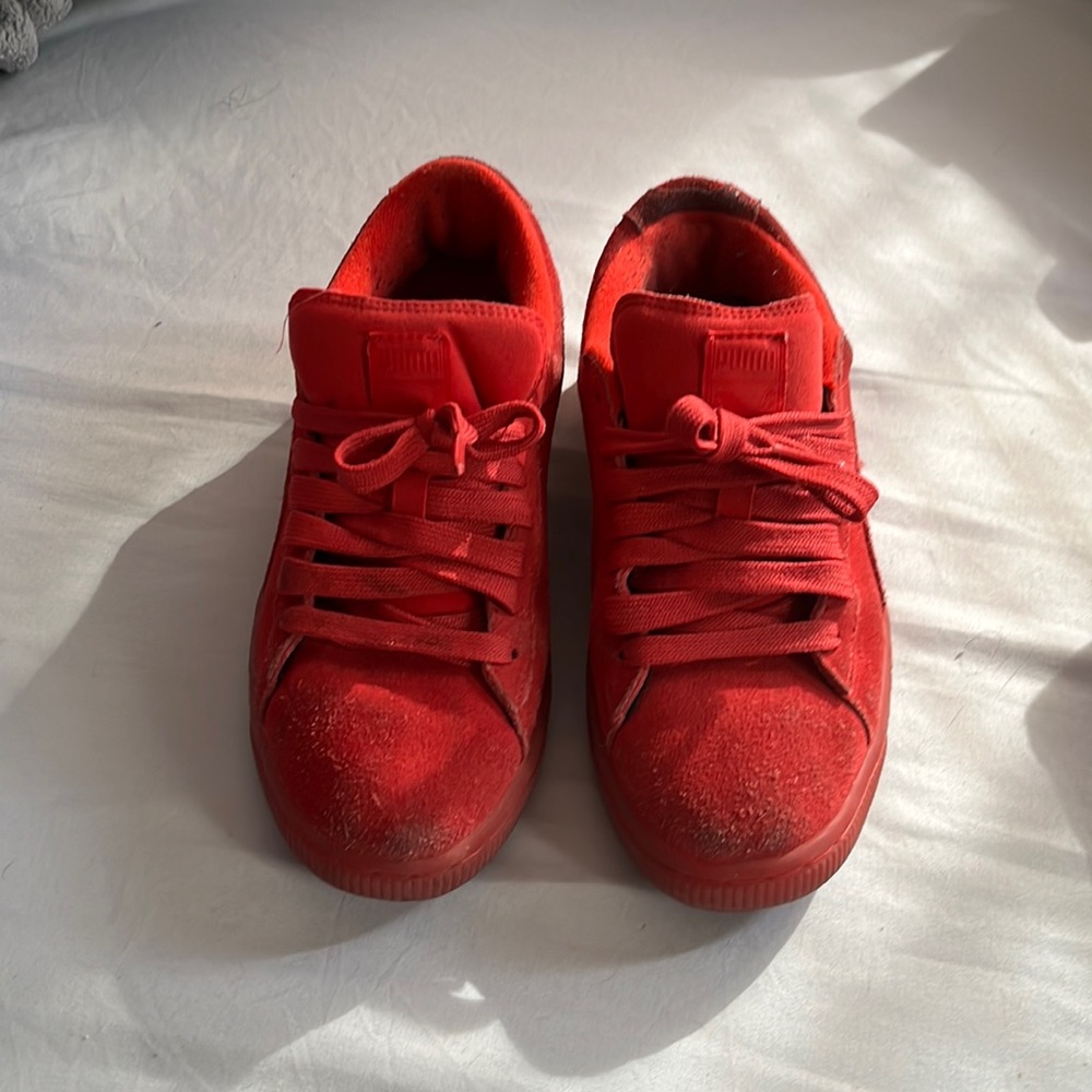 Red Pumas